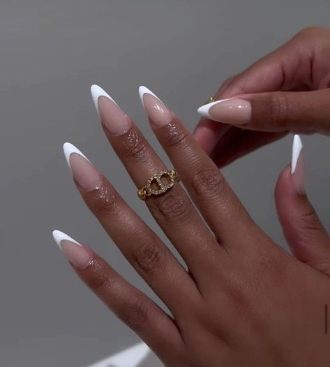 White French With Gold Line, Frosted French Tip Nails, Short Stiletto French Tip Nails, Almond Winter Nails Designs, White V French Tip, Winter Almond Acrylic Nails, French Tip Almond Acrylic Nails, Almond Nails Winter Colors, Short Almond French Tip Nails