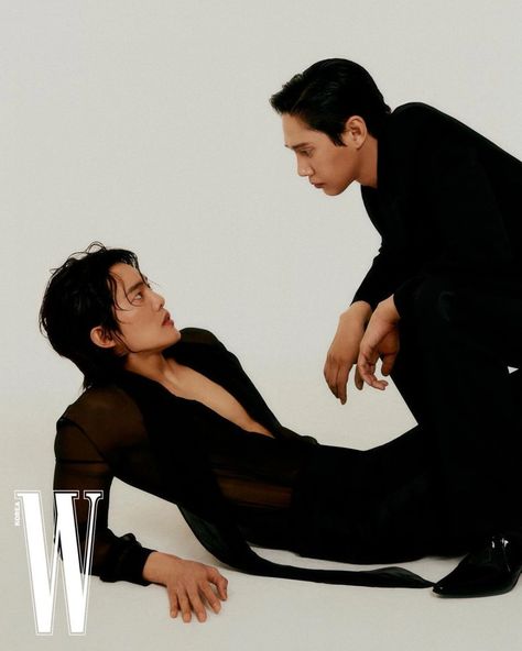 W Kdrama, Lim Ji Yeon, I Love Cinema, W Korea, Hot Asian Men, Poses References, The Glory, Pose Reference Photo, Kdrama Actors