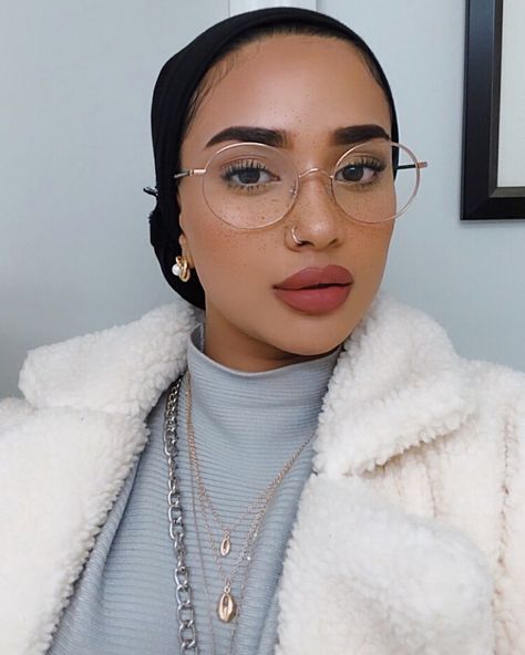 NASHWA নাশওয়া on Instagram: “shall I keep the nose ring or put in a stud???” Nose Ring And Glasses, Hijabi Piercing, Glasses With Nose Piercing, Nose Rings On Big Noses, Nose Ring With Glasses, Nose Ring Big Nose, Nose Piercing For Big Nose, Nose Piercing Glasses, Nose Piercing With Glasses