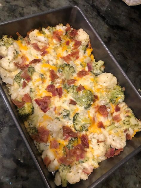 Chicken Bacon Cheese, Bacon Casserole Recipes, Casserole With Broccoli, Broccoli Cauliflower Casserole, Bacon Ranch Casserole, Ranch Casserole, Bacon Casserole, Chicken Bacon Ranch Casserole, Loaded Cauliflower