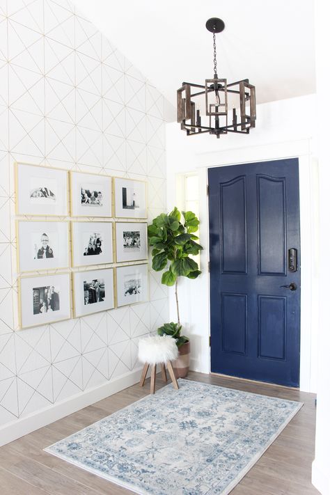 Park Home Reno: Entry Way Makeover - Classy Clutter Blue Interior Doors, Sharpie Wall, Inexpensive Area Rugs, Diy Accent Wall, Hallway Design, 아파트 인테리어, Blue Door, Entry Way, Decor Guide