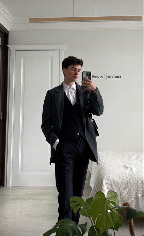 Vintage Male Outfits, Formal Outfits Men, Men Formal Outfit Classy, Male Outfits Aesthetic, Men Formal Outfit, Vintage Wedding Suits, Formal Boys Outfit, Boy Outfits Aesthetic, Outfits Aesthetic Men