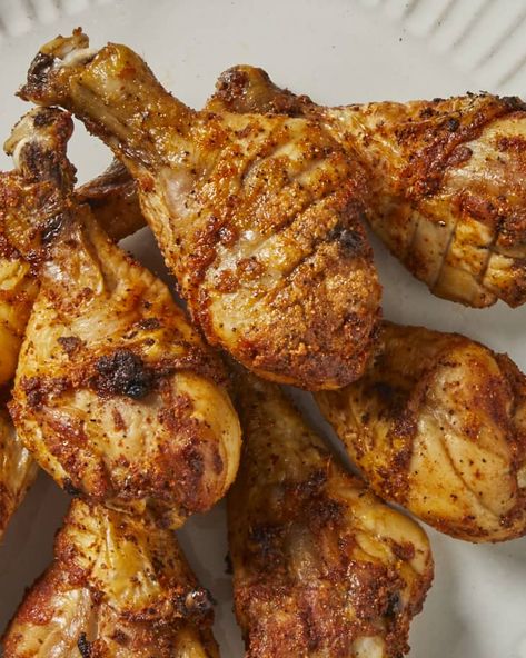 Easy Drumstick Recipes, Drumstick Recipes Baked, Chicken Drumstick Recipes Oven, How To Cook Drumsticks, Chicken Drumsticks Oven, Drumstick Recipes Oven, Baked Drumsticks, Way To Cook Chicken, Chicken Drumsticks Recipe