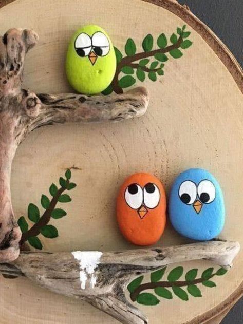 Pin by cheryl gauche on Pedres | Rock painting patterns, Rock crafts, Painted rocks craft Diy Rock Art, Painted Rock Animals, Art Pierre, Stone Art Painting, Painted Rocks Kids, Painted Rocks Craft, Painted Rocks Diy, Rock Painting Ideas Easy, Rock Painting Patterns