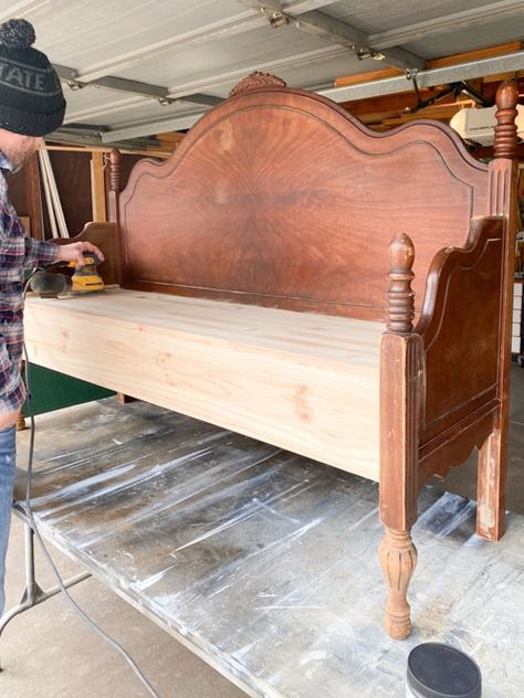 before Make A Bench, Bed Frame Bench, Repurposed Headboard, Headboard Benches, Old Bed Frames, Making A Bench, Wood Working Projects, Headboard Bed, Diy Furniture Decor