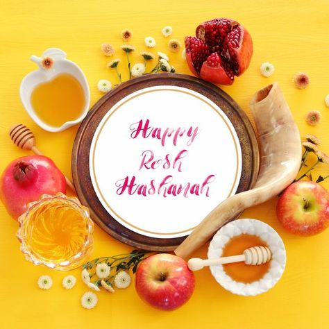 Rosh Hashanah Prayers, Jewish High Holidays, Rosh Hashanah Greetings, Happy Rosh Hashanah, Jewish New Year, High Holidays, Quotes To Motivate, Body Stretch, Yom Kippur