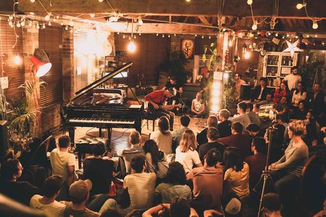 Jazz Club Interior, Sofar Sounds, Live Music Bar, Bars In London, Concert Date, Jazz Cafe, Bar Music, Jazz Bar, Summer Deco