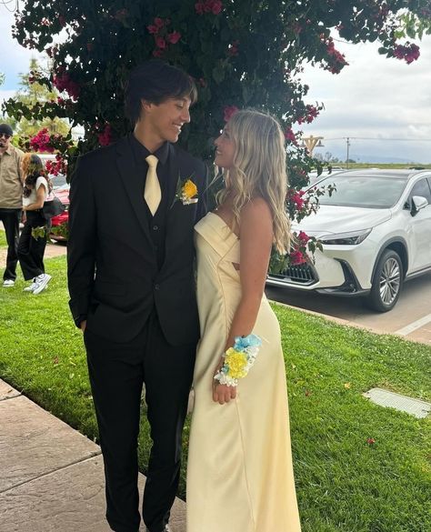 Angel girl @paigeschrader28 in our Maiah Yellow Maxi Dress 💛⁠ Yellow Homecoming Dresses Couple, Prom Couple Color Schemes, Yellow Prom Outfits For Couples, Yellow Hoco Dress Couple, Black And Yellow Prom Couple, Yellow Homecoming Couple, Cute Couple Pics For Hoco, Semi Formal Pictures Couples, Yellow Hoco Couple