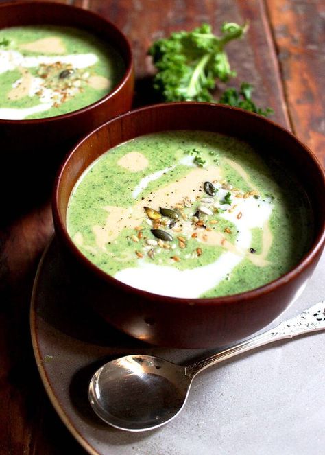 43 High-Protein Vegetarian Recipes | Breakfast, Dinners, Desserts Green Goddess Soup, Sopas Light, Paleo Soup Recipe, Whole30 Soup Recipes, Winter Soup Recipe, Paleo Soup, Green Soup, Kale And Spinach, Spinach Soup