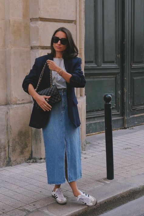 Summer Denim Skirt Outfit, Denim Skirt Styling, Maxi Denim Skirt Outfit, Denim Skirt Outfit Winter, Denim Skirt Outfit Fall, Denim Skirt Outfit Ideas, Denim Skirt Outfit Summer, Denim Maxi Skirt Outfit, Maxi Skirt Outfit Summer