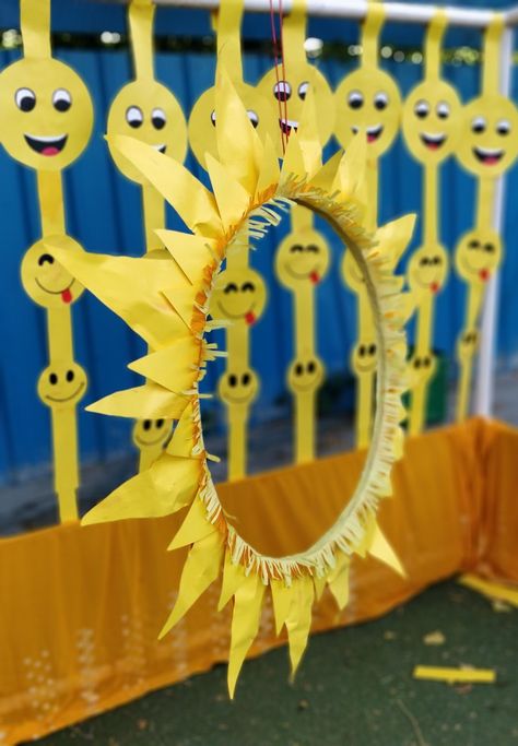 Photo booth ideas, Smile backdrop, Yellow day celebration Yellow Day Craft Ideas, Yellow Day Celebration In School, Yellow Color Day Celebration In School, Yellow Day Celebration For Kids, Smile Day Activities For Kids, Yellow Colour Day Celebration In School, Yellow Day Ideas For Preschool, Yellow Day Decoration In Preschool, Yellow Crafts Preschool