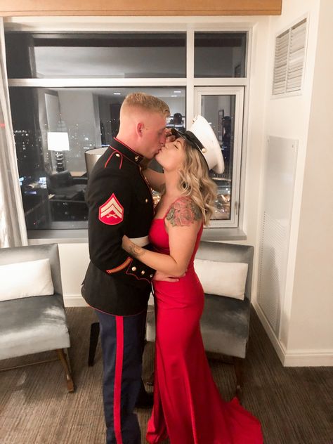 Red Marine Corps Ball Dress, Marine Wife Aesthetic, Marine Corp Ball Hairstyles, Military Ball Aesthetic, Marine Corps Graduation Outfit, Dress Blues Marines Wedding, Marine Couple Pictures, Marine Corp Aesthetic, Marine Corps Ball Hairstyles