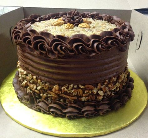 German Chocolate Wedding Cake, Ally Character, 90th Birthday Cakes, German Cake, Chocolate Wedding, Baking Inspiration, Cake Baking Recipes, Food Decor, Chocolate Wedding Cake