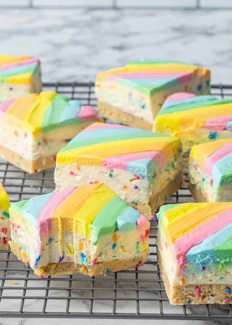 Cheesecake Cookie Bars, Summertime Desserts, Kids Desserts, Rainbow Cheesecake, Cheesecake Cookie, Rainbow Desserts, Sprinkles Recipe, Vanilla Cheesecake, Cooking Chocolate