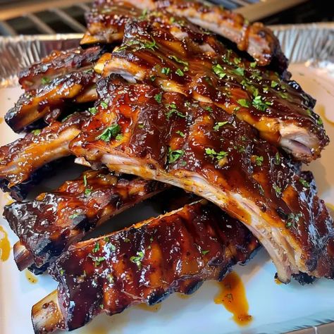 Honey Garlic Ribs Garlic Ribs Recipe, Garlic Ribs, Honey Garlic Ribs, Rib Meat, Baked Ribs, Pork Rib Recipes, Pork Dinner, Ribs Recipe, Perfect Thanksgiving