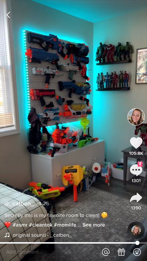 Halo Themed Bedroom, Hot Wheel Bedrooms, 7 Year Boy Bedroom Ideas, Fortnite Themed Bedroom, Kids Avengers Bedroom, Boys Bedroom Ideas Age 5, Boys Avengers Bedroom Ideas, Roblox Room Ideas For Boys, Fortnite Room Decor