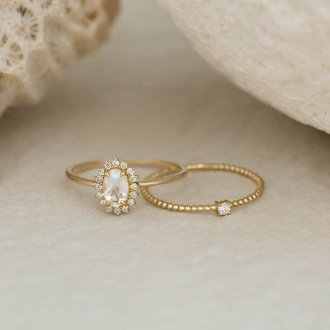 Diamond Beaded Ring 14k Gold - Natalie | Linjer Jewelry Different Rings Engagement, Gold Infinity Ring Engagement, Dainty Gold Diamond Ring, Simple Oval Engagement Ring Gold, Beaded Engagement Ring, Wedding Ring Pearl And Diamond, Wedding Ring With Pearls, Dainty Gold Wedding Ring, Dainty Rings Gold