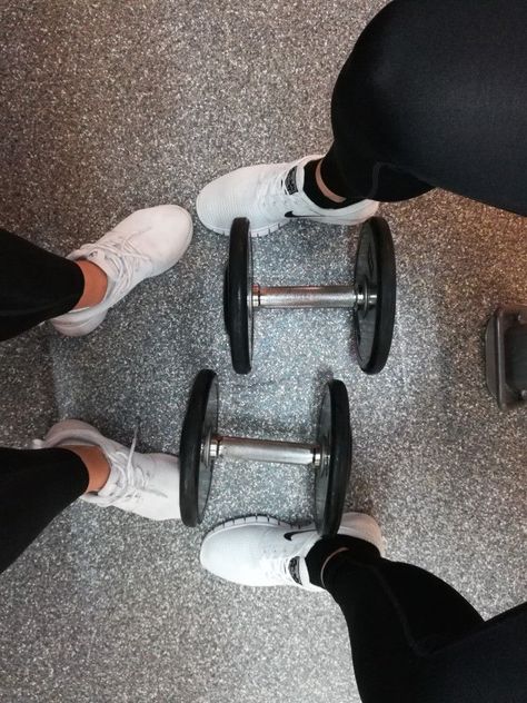 Fit Couples Pictures, Couples Gym Pictures, Gym Couple Poses, No Excuses Quotes, Gym Poses, Relationship Vision Board, Excuses Quotes, Gym Couple, Gym Partner