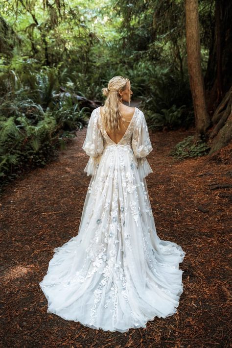 Romantic Floral Lace Boho Wedding Dress with Blouson Sleeves Long Sleeve Ethereal Wedding Dress, Short Front Long Back Wedding Dress, Poet Sleeve Wedding Dress, Forest Wedding Dress, Long Sleeve Wedding Dress Boho, Ethereal Wedding Dress, Wedding Dresses Whimsical, Boho Wedding Gowns, Long Sleeve Wedding Gowns