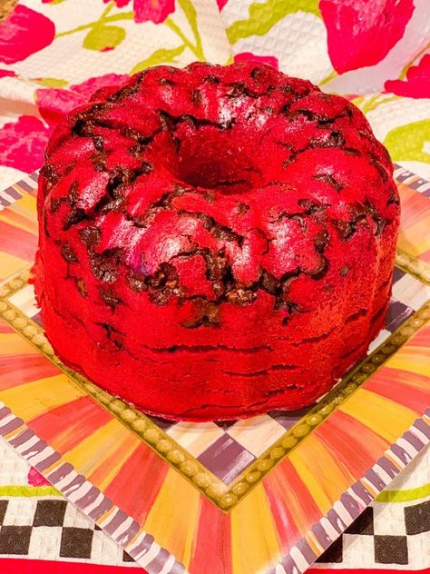 Southern Red Velvet Cake Red Velvet Sweet Potato Pie Recipe, Red Velvet Sweet Potato Pie, Southern Red Velvet Cake Recipe, Southern Red Velvet Cake, Sweet Potato Pies Recipes, Red Velvet Cake Recipe, Velvet Cake Recipes, Sweet Potato Recipes Casserole, Southern Desserts