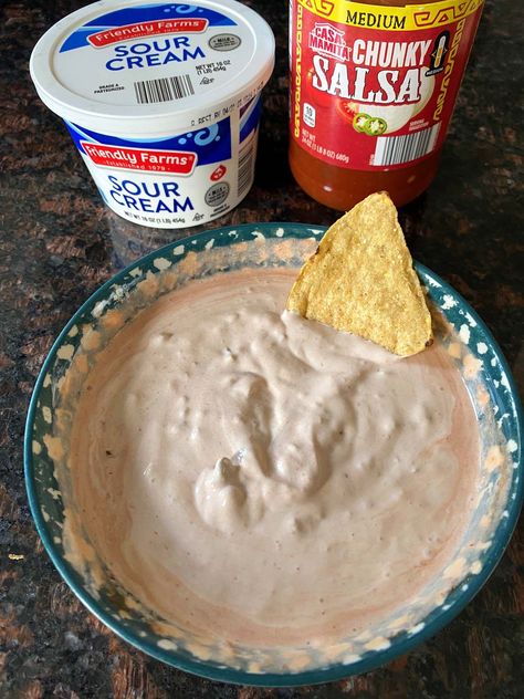 This delicious 2-ingredient Sour Cream and Salsa Dip takes just 3 minutes to make! It's the ultimate quick and easy creamy chip dip! Quick Dip Recipes 3 Ingredients, Creamy Dips For Chips, Sour Cream Salsa Dip, Salsa Dip With Sour Cream, Dips Using Sour Cream, Salsa Sour Cream Dip, Chip Dip With Sour Cream, Simple Dips, Salsa Sour Cream And Cheese Dip