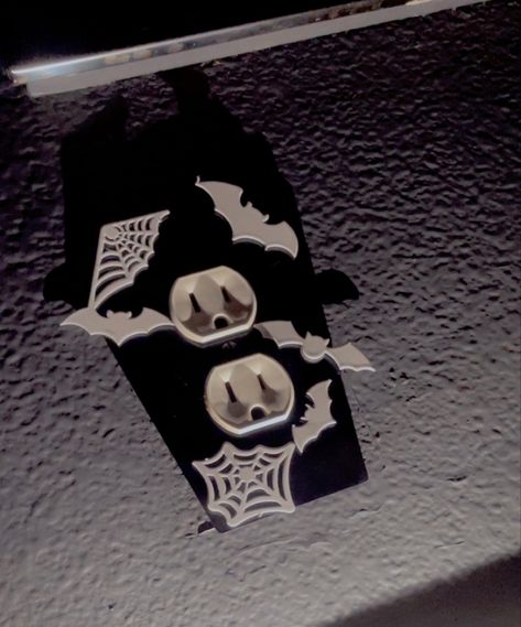 3 pack customizable coffin outlet cover #coffin #spooky #bats #outlet #goth #gothic #gothichomedecor #gothicstyle #witchy #alternative #alternativestyle #homedecoration #homedecorideas Coffin Outlet Covers, Bat Key Holder, Light Goth, Spooky Bathroom, Black Light Switch, Goth Bath Mat, Gothic Coffin, Goth Lightswitch Cover, Bat Phone Case