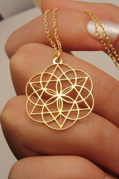 Jewelry Ideas To Make, Sacred Geometry Jewelry, Handmade Gold Jewellery, Engagement Rings Affordable, Antique Jewelry Indian, Jewelry Design Earrings, Zodiac Jewelry, Rose Gold Jewelry, Affordable Jewelry