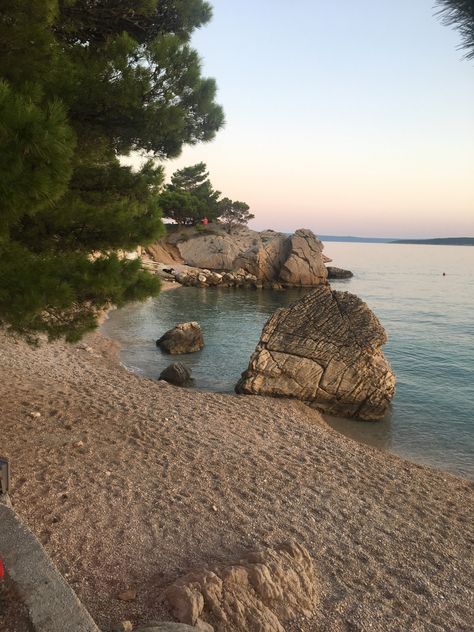 Baska Voda Croatia, Adriatic Sea Aesthetic, Stone Beach Aesthetic, Vacay Photos, Croatia Pictures, Sea Croatia, Croatia Summer, Grad Trip, Dalmatia Croatia