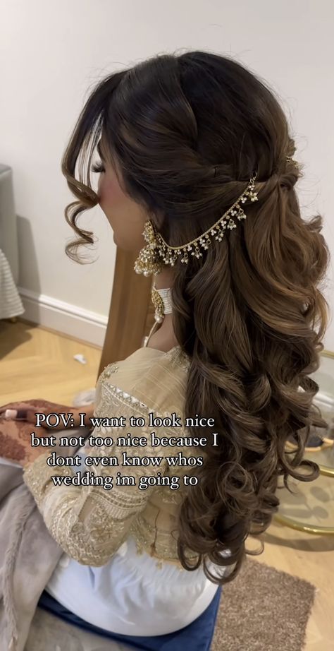 Hair Styles For Long Hair Indian, Hairstyle For Pakistani Wedding, Braids With Lehenga, Desi Half Up Half Down Hair, Indian Bridal Hairstyles Updo, Hairstyles Desi Wedding, Desi Bridesmaids Hairstyles, Desi Engagement Hairstyles, Desi Wedding Hair Styles