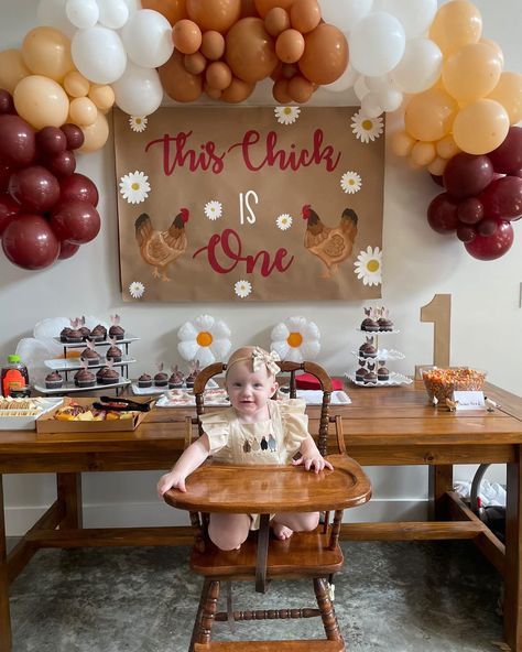 This chick is one! 🐥🎉 Loved creating this adorable chicken-themed banner for a sweet first birthday celebration. The cutest setup for an even cuter 1-year-old! 🐔🥳 #thischickisone #farmbirthdayparty #firstbirthday 📸: @barnmama_ Chicken Birthday Decorations, Brunch 1st Birthday, Baby's First Birthday Ideas, Spring Chicken Birthday Party, First Birthday Chicken Theme, This Chick Is One Birthday Theme, September 1st Birthday Girl, Cutie Pie 1st Birthday, One Cute Chick Birthday