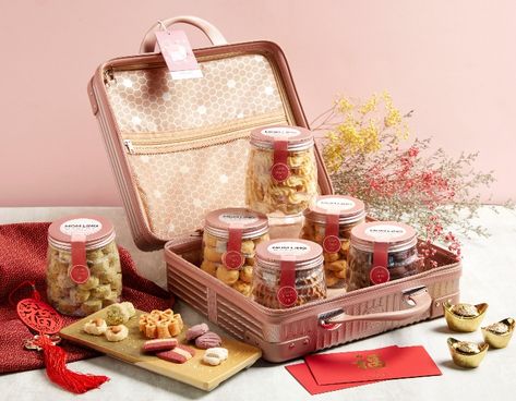 Chinese New Year Snacks, Japanese Purple Sweet Potato, Cny Hampers, Pineapple Pastry, New Year's Snacks, Chinese Packaging, Pineapple Tarts, Sunflower Cookies, Peanut Cookies