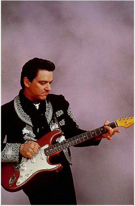 Blues Guitarist, Jimmie Vaughan, Ray Vaughan, Stevie Ray Vaughan, Stevie Ray, Guitar Stuff, Rock'n Roll, Jazz Blues, Guitar Hero