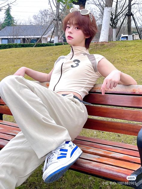 Girly Boy Outfits, Ulzzang Boy Outfits, Soft Femboy Outfits, Fem Boy Aesthetic, Gay Boy Outfits, Kawaii Boy Outfits, Fem Boy Outfits, Muka Lelaki, Hair Inspiration Short