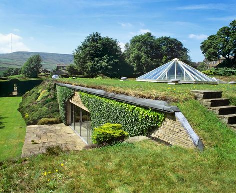 Earth Homes: 7 Hidden Properties Around the World | Architectural Digest Casa Do Hobbit, Underground Living, Underground House, Earth Sheltered Homes, Casa Hobbit, Sheltered Housing, Earthship Home, Earth Sheltered, Underground Homes