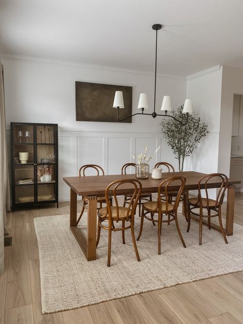 Dining Room Simple Design, Earthy Minimalist Dining Room, Minimal Farmhouse Dining Room, Dining Room Earth Tone, Dining Room With Tray Ceiling, Light Airy Dining Room, Moody Dining Room Open Concept, Dining Table In Basement, Dining Room Farmhouse Ideas