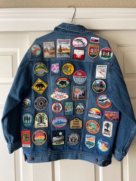 Travel Jacket Patches, Denim Jacket Craft Ideas, Sweaters With Patches, Iron On Patch Jean Jacket, Denim Jacket Patches Aesthetic, Denim Jacket Patches Inspiration, Denim Jacket With Patches Diy, Diy Denim Jacket Patch, Patches Jean Jacket