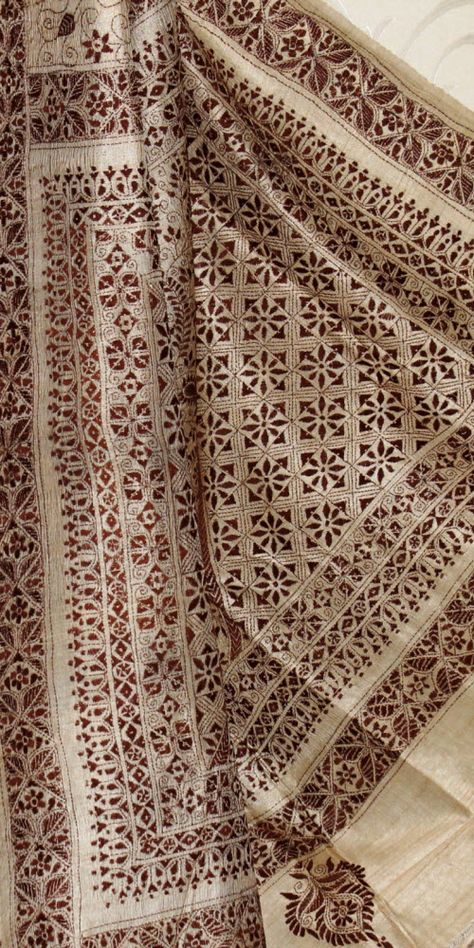 Kantha Saree Silk, Katha Work Saree, Katha Stitch Saree, Saree Designs Latest, Katha Stitch, Kantha Stitch Saree, Kantha Work Sarees, Kantha Cloth, Kantha Sari