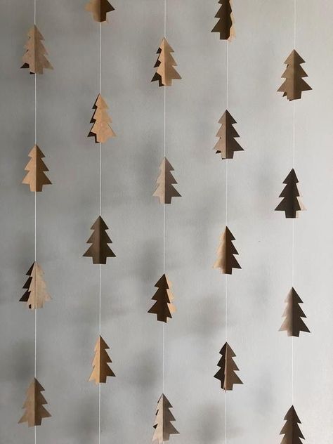 Diy Christmas Wall, Ideas Decoracion Navidad, Jul Diy, Paper Wall Decor, Winter Wedding Decorations, Inspired Interiors, Xmas Diy, Christmas Inspo, Easy Christmas Diy