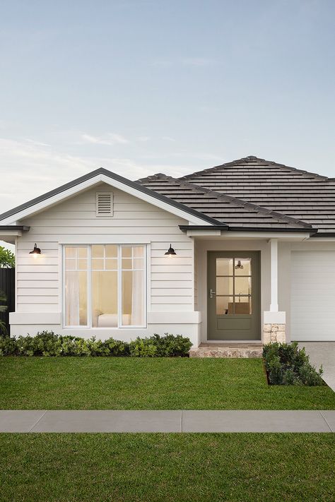 White Cladded House, House Exterior Weatherboard, Hamptons Homes Exterior, White Green House Aesthetic, Australian Houses Exterior, Australian House Facade, White Rendered House Exterior Australia, Small Hamptons House Exterior, Australia House Exterior