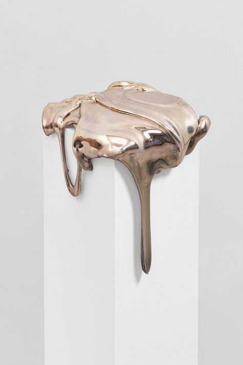 Lola Brooks, “four&twenty” (2015) Stainless steel, 14-karat gold solder, and champagne rose-cut diamonds (4 1/2 x 5 x 2 1/4 in.) (photo by Sienna Patti) How Female Sculptors Are Pushing the Bounds of Metal as a Medium Melting Metal, 3d Studio, Women Artists, Glass Pattern, Sculpture Installation, Lead Crystal, Metal Sculpture, National Museum, The Arts