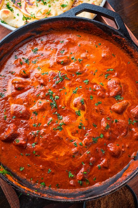 Chicken Tikka Masala Tikka Masala Aesthetic, Chicken Tika Massala, Tikka Masala Chicken, Grilled Marinated Chicken, Poulet Tikka Masala, North Indian Food, Butter Chicken Curry, Chicken Tikka Masala Recipes, Tikka Masala Recipe