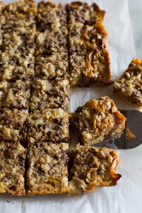 Caramel Toffee Chocolate Chip Cookies, Toffee Chocolate Bars, Heath Bar Cookies, Metal Spatula, Toffee Chocolate, Bar Desserts, Toffee Chips, Tastes Better From Scratch, Toffee Bars