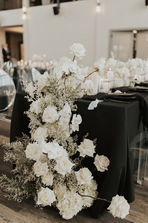 Black And White Modern Wedding Reception, Black And White Wedding Theme, White Wedding Decorations, White Wedding Theme, All White Wedding, Bridal Table, Black And White Wedding, Black White Wedding, Future Wedding Plans