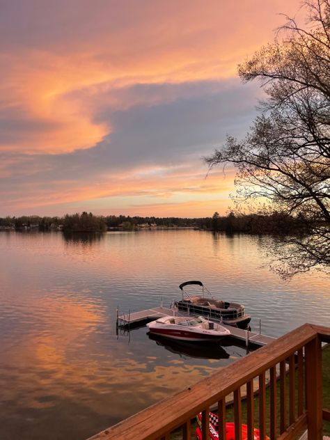 northern michigan, up north, boats, lake, lake house, sunset, lake sunset, summer aesthetic, sunset reflection Nature, Lake Day Astetic, Lake House Boat Aesthetic, Houses On Lakes, Lake House Aesthetic Exterior, Lake Aethestic, Boating On Lake, Cabin Lake Aesthetic, Lake House Michigan