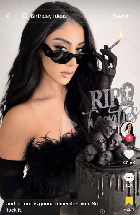 Rip 20s Photoshoot, 30th Birthday Ideas For Women Outfits, 30 Birthday Photo Shoot, Black 30th Birthday Photoshoot, 30th Bday Ideas For Women, 30th Birthday Photoshoot Ideas For Women, Dirty 30 Photoshoot, Rip 20s Birthday Party, Rip Twenties