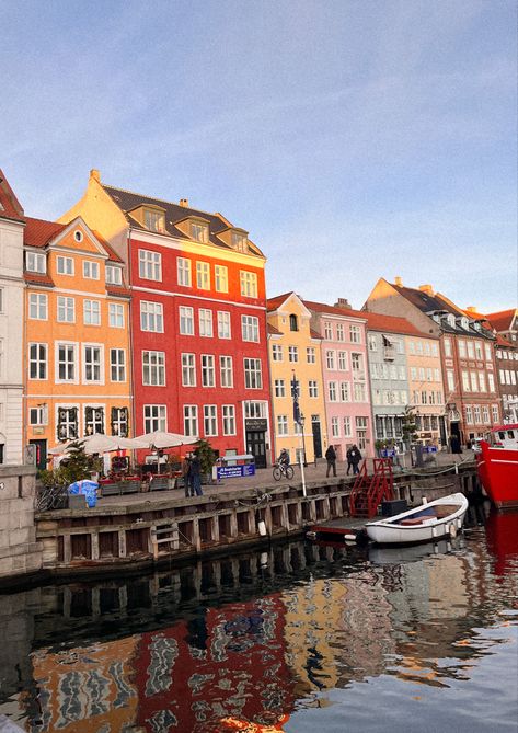 Denmark Aesthetic, Copenhagen Aesthetic, Canal Boats, Visit Denmark, Copenhagen Travel, Colorful Buildings, Denmark Travel, Dream Travel Destinations, Dream City