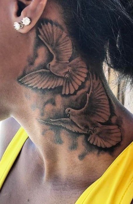 Tattoos On The Neck, Dove Neck Tattoo, Chest Neck Tattoo, Full Neck Tattoos, Butterfly Neck Tattoo, Alas Tattoo, Tato Flash, 42 Tattoo, Best Neck Tattoos