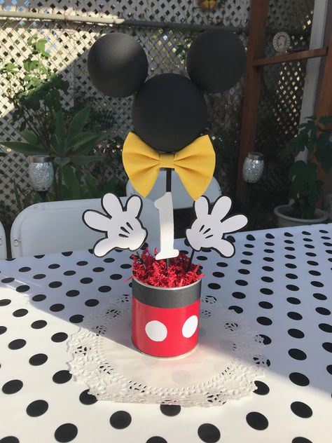 Mickey Mouse Birthday Party Decorations, Mickey Mouse Theme Party, Γενέθλια Mickey Mouse, Mickey Mouse Party Decorations, Mickey Mouse Birthday Theme, Décoration Baby Shower, Mickey Mouse Centerpiece, 4de Verjaardag, Mickey Mouse Birthday Decorations