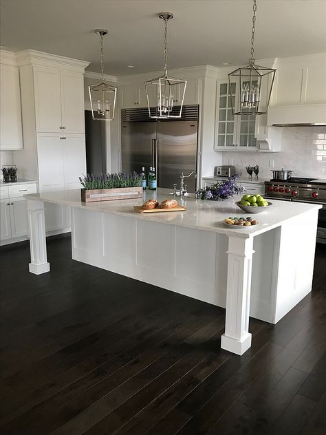 Kitchen Island Posts, Kitchen With An Island, Traditional Kitchen Island, New Kitchen Cabinets, Kitchen Cabinets Makeover, White Kitchen Design, Kitchen Island Design, Grey Kitchen Cabinets, Large Kitchen