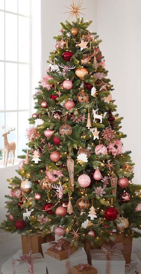 Pink Christmas Tree Decorations, Rose Gold Christmas Tree, Rose Gold Christmas Decorations, Christmas Tree Inspo, Rosé Christmas, Rose Gold Christmas, Pink Xmas, Gold Christmas Decorations, Pink Christmas Decorations